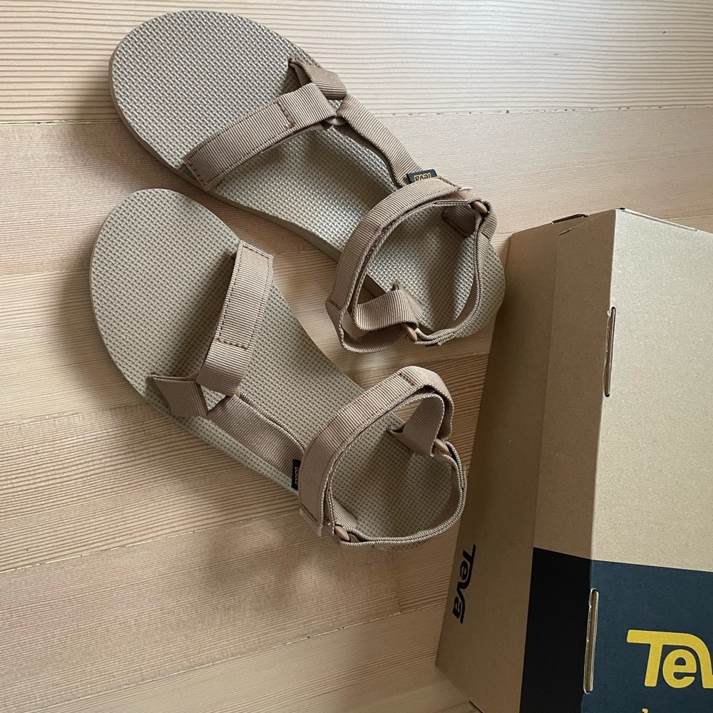 Teva Universal Original Sandals Sand Dune size 10